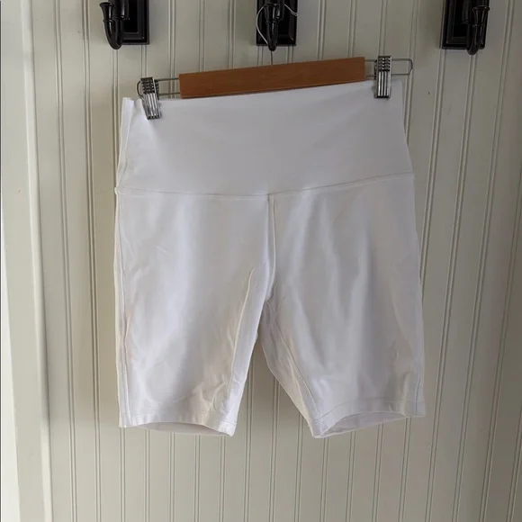 Lululemon Align Short 8" White - Picture 3 of 6